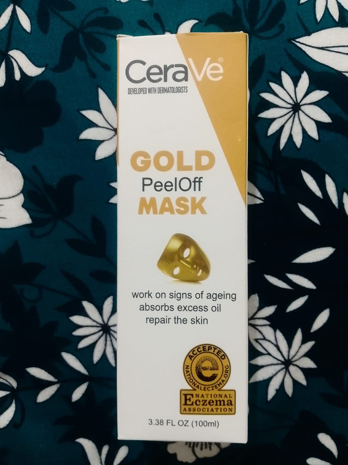 CeraVe Radiant Glow Peel-Off Gold Mask – Deep Cleansing &amp; Brightening Facial Treatment – 100ml image 4