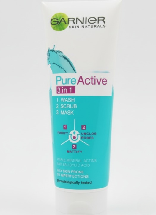 Garnier 3 in 1 Pure Active Face Wash – 100ml Liquid Cleanser for All Skin Types, Deep Cleansing and Refreshing Skincare image 3
