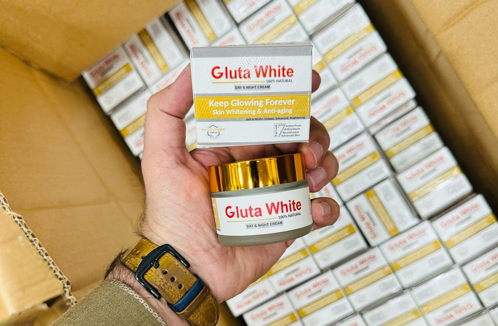 Gluta White Extreme Stronger Light Up And Anti-Aging Day &amp; Night Cream | 50gram image 0