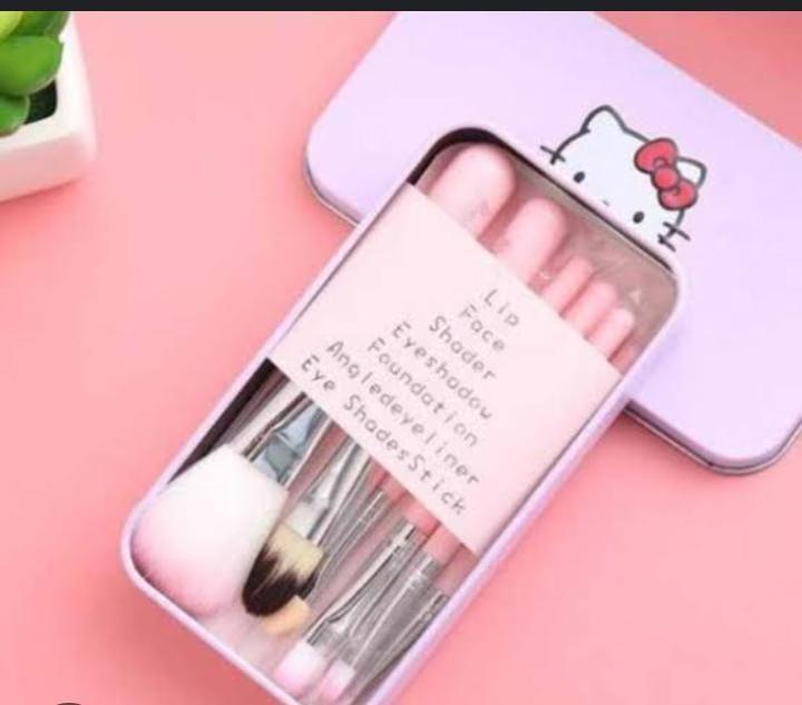 07 PCs Kitty Style Brushes  Makeup Brush Set | Complete Brush Kit for Professional and Beginner (Pink Color) image 3