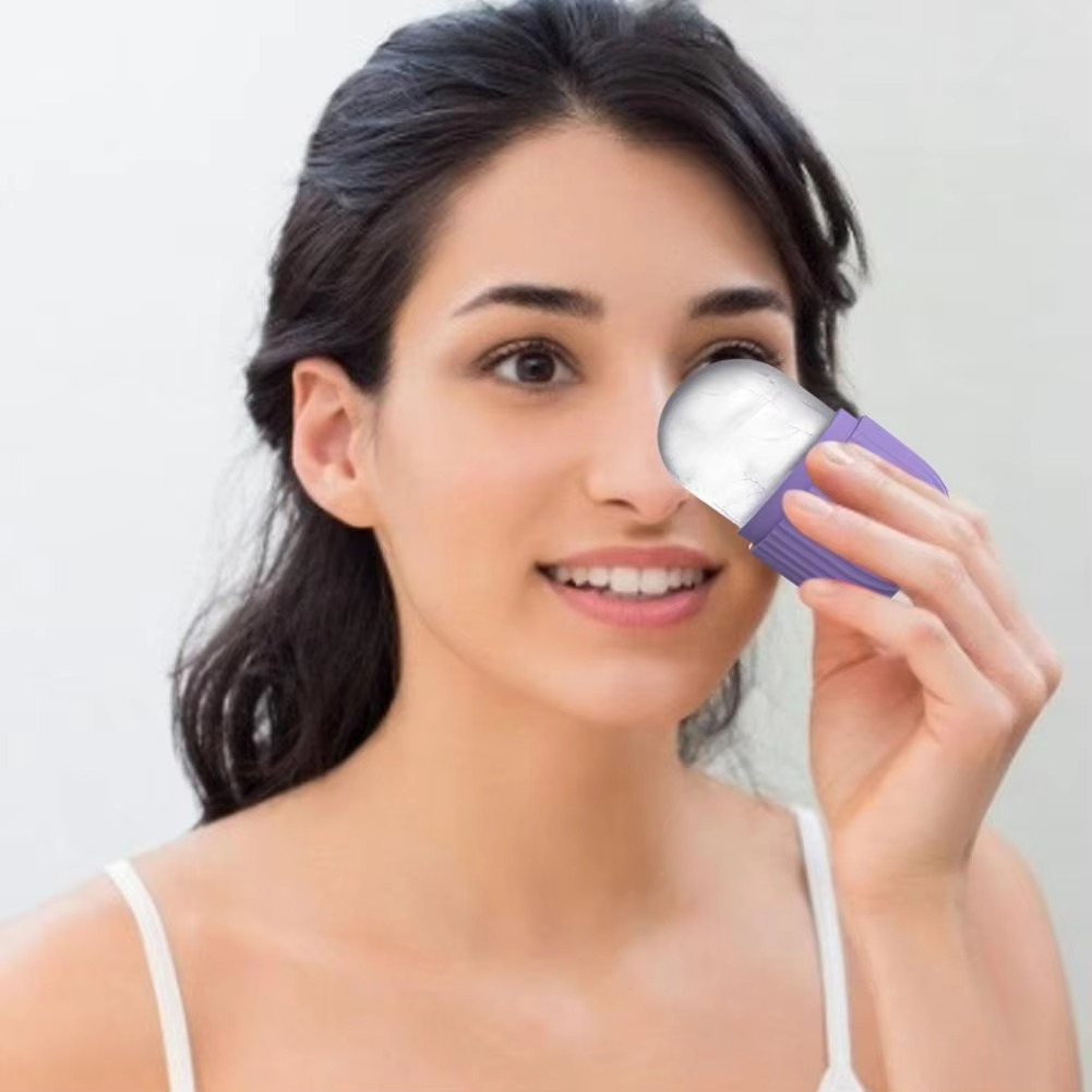 Ice Roller Facial Massage | Silicone Cleansing Ice Lattice | Ice Cube Roller With Scrub – Random Color image 1