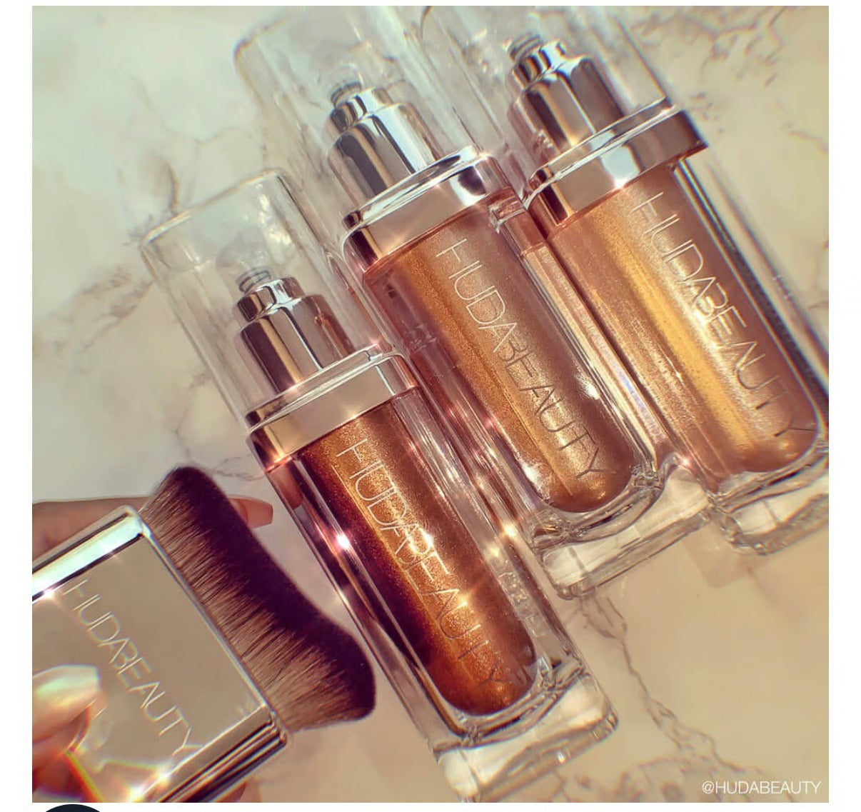 Huda Beauty N.Y.M.P.H. All Over Body Highlighter – Liquid Illuminator for Face, Body &amp; Legs – Water-Based, Long-Lasting Glow – 35 ml image 3