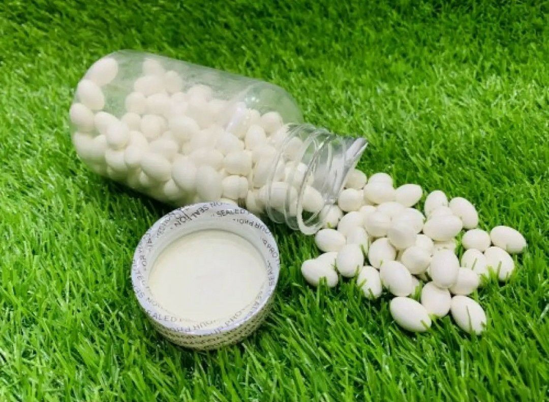 100 Pcs Jar Of Vitamin E Whitening Capsules for Brighter, Radiant Skin - Skin Whitening &amp; Brightening Capsules with Vitamin E for a Natural Glow - Glow Up Whitening Capsules with Vitamin E image 0