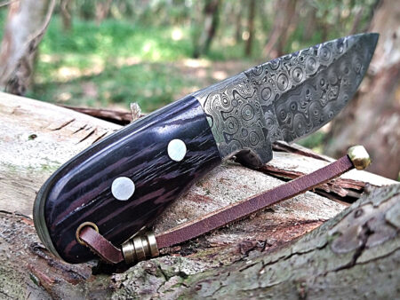 Damascus Steel Fixed Blade Knife – Handcrafted Masterpiece